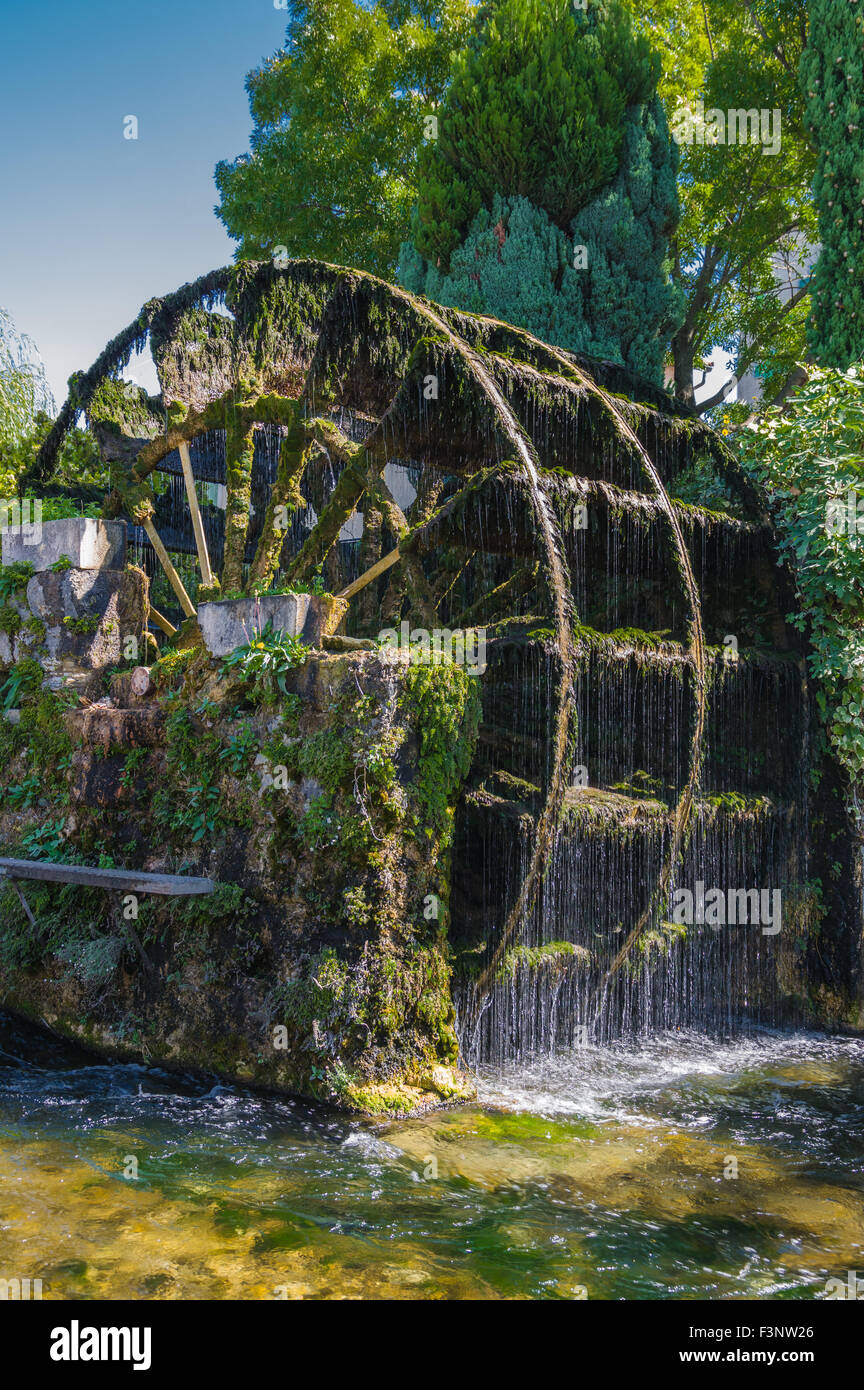 Einer von mehreren Wasserrädern in L'Isle-Sur-la-Sorgue, Frankreich Stockfoto