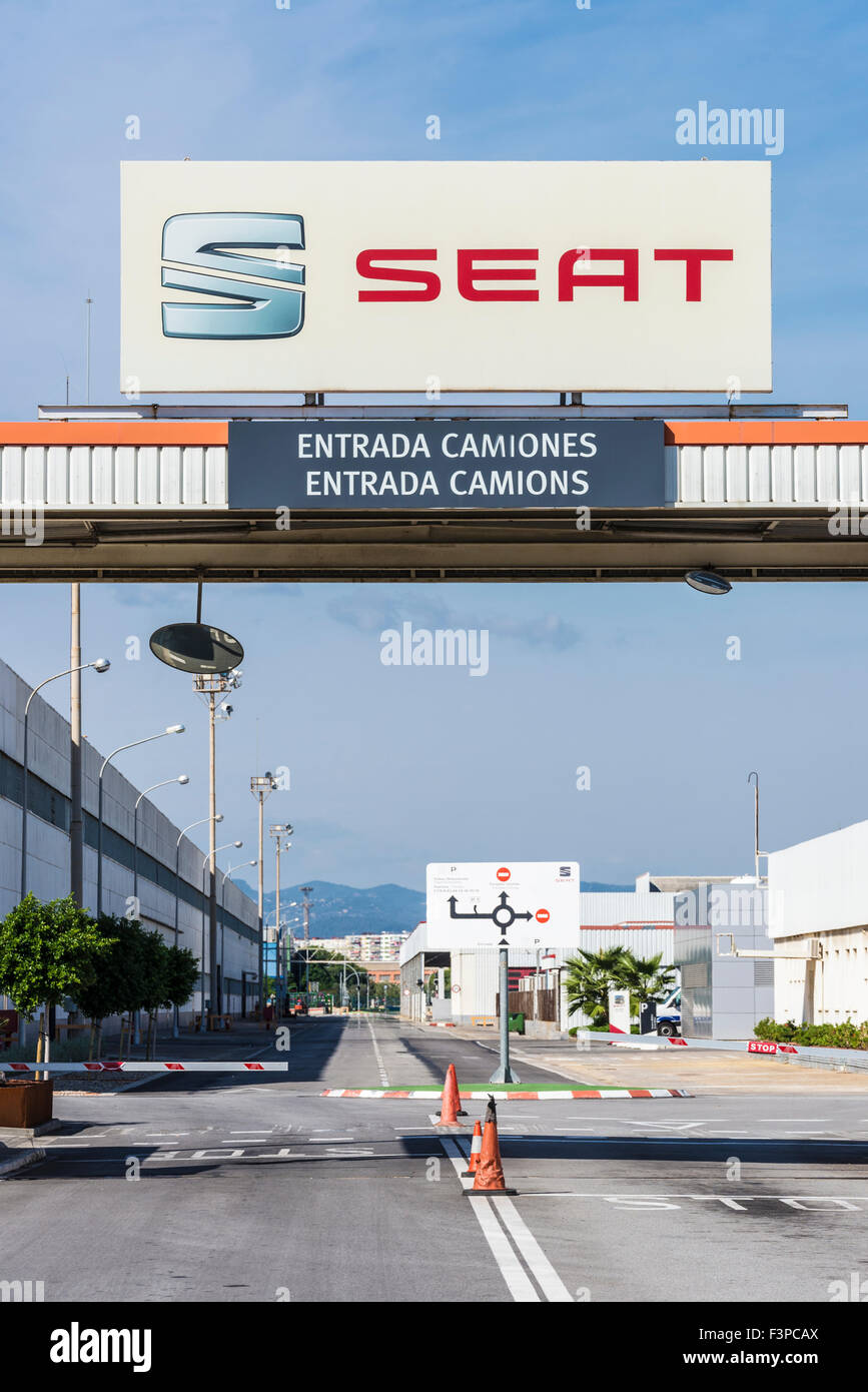 Eintrag Seat Werk Geschutzt Durch Eine Sicherheitskontrolle Befindet Sich In Barcelona Katalonien Spanien Stockfotografie Alamy