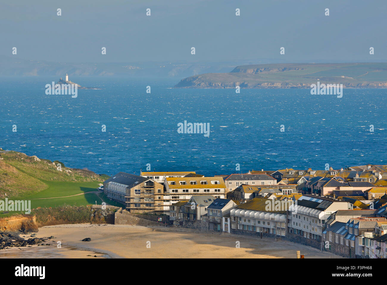 St Ives Bay; Godrevy und Porthmeor Beach Cornwall; UK Stockfoto