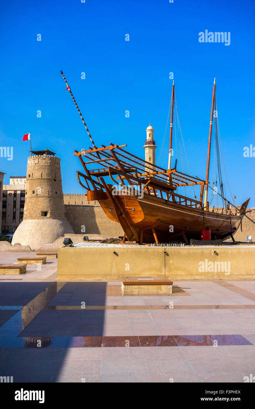 Al Fahidi Fort (1787), beherbergt das Dubai Museum und ältesten Gebäude der Stadt. Dubai, Vereinigte Arabische Emirate. Stockfoto