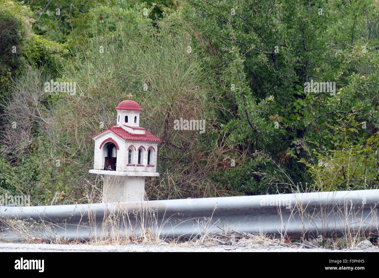 Griechenland. Kapellchen am Straßenrand. Stockfoto