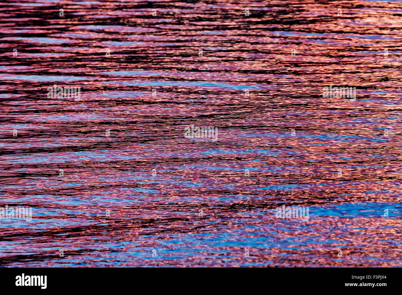 Sonnenuntergang Farben reflektieren in Jackson Lake; Grand Teton Nationalpark; Wyoming; USA Stockfoto