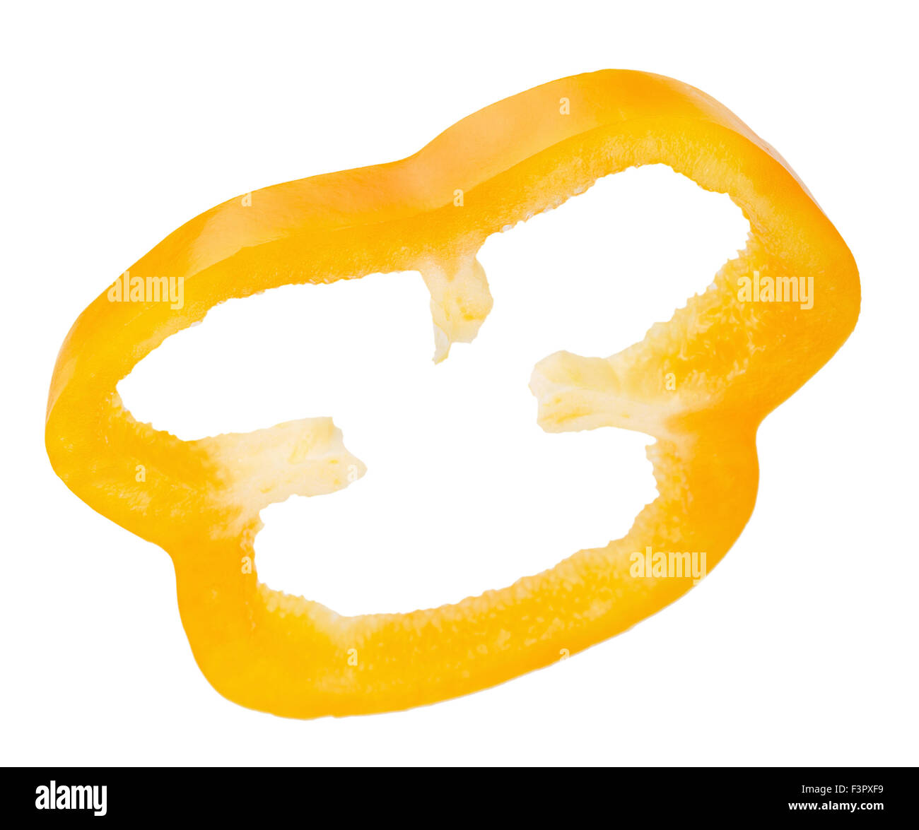 gelbe Paprika Scheibe auf dem weißen Hintergrund isoliert. Stockfoto
