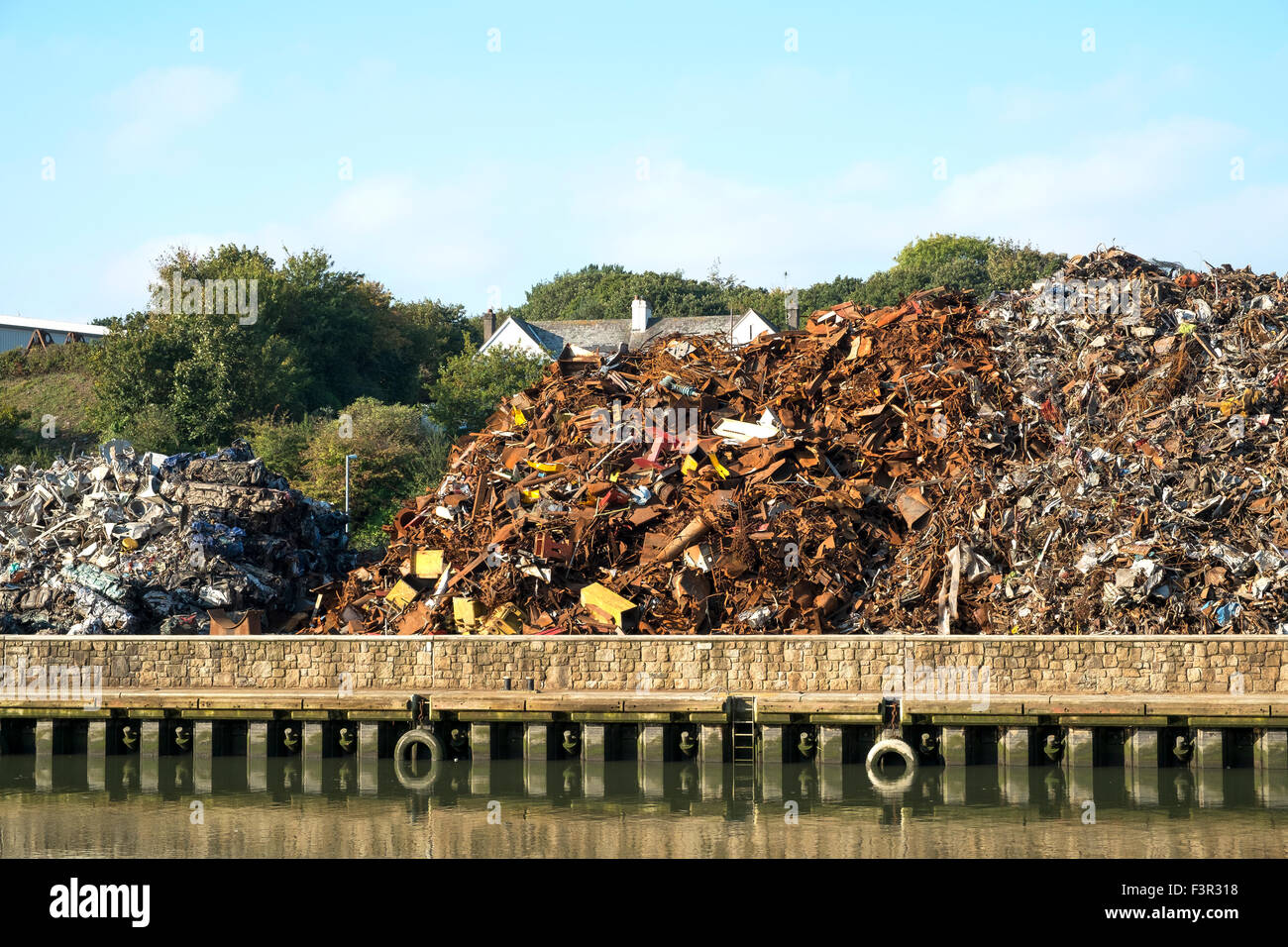 Ein Schrottplatz Metall durch den Fluss Fal in Truro, Cornwall, uk Stockfoto