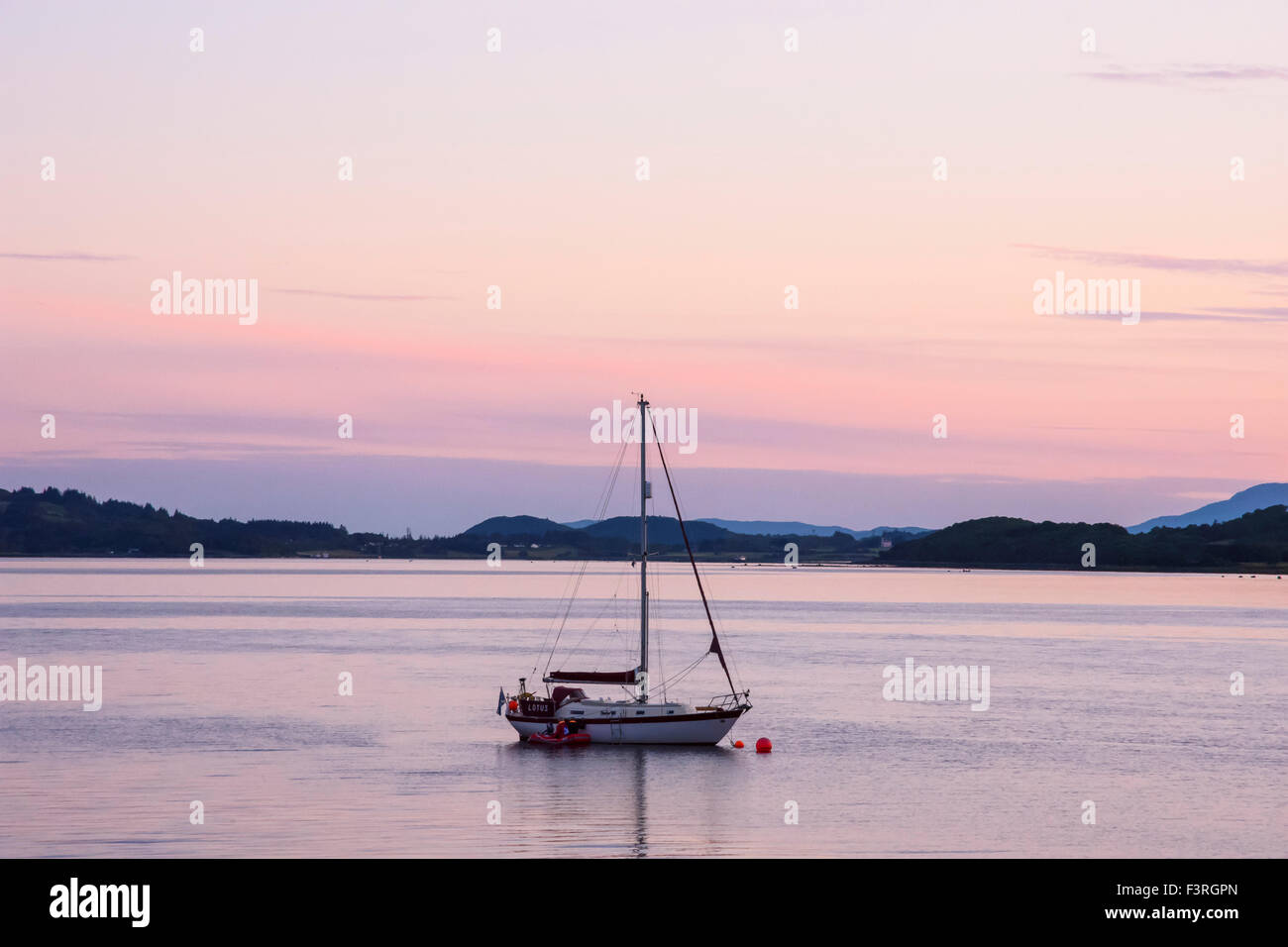 Yacht auf Loch Crerans, Argyll & Bute, Scotland Stockfoto