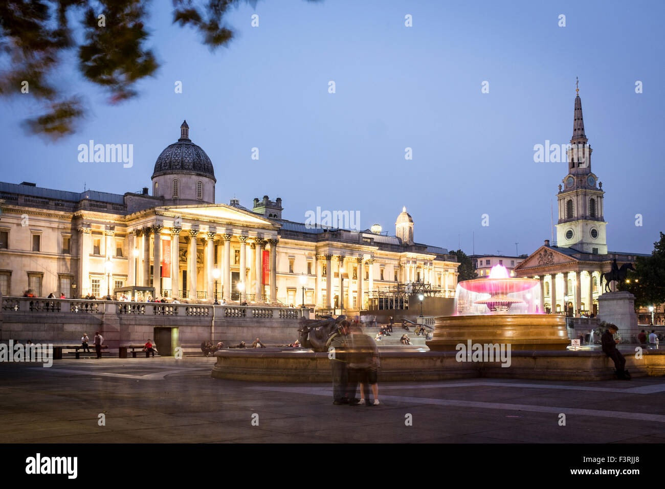 Trafalgar Square, National Gallery und St. Martin in den Bereichen Kirche, London, Vereinigtes Königreich Stockfoto