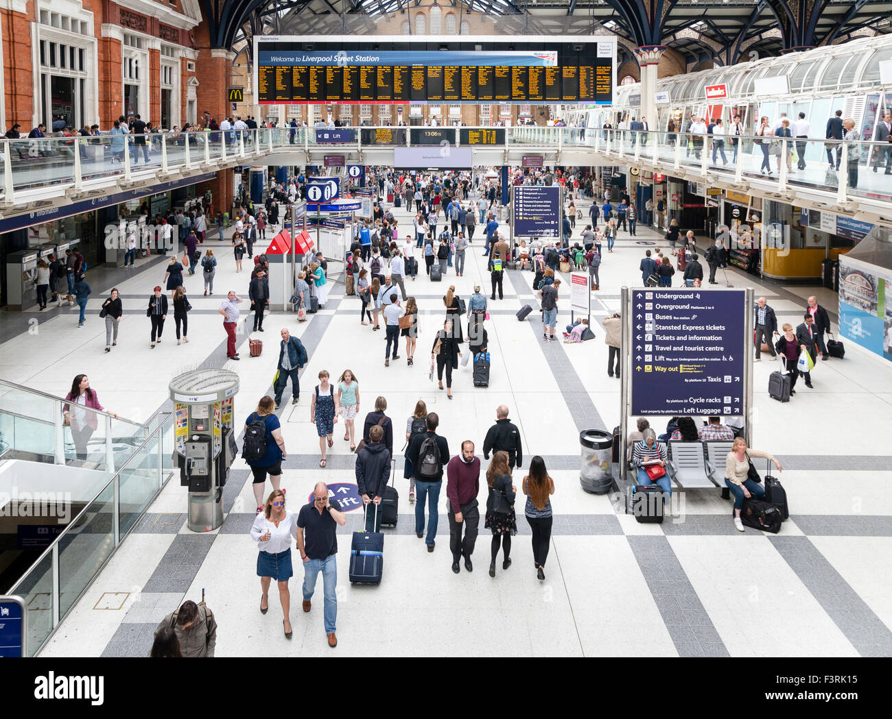 Der Bahnhof Liverpool Street, London, Vereinigtes Königreich Stockfoto
