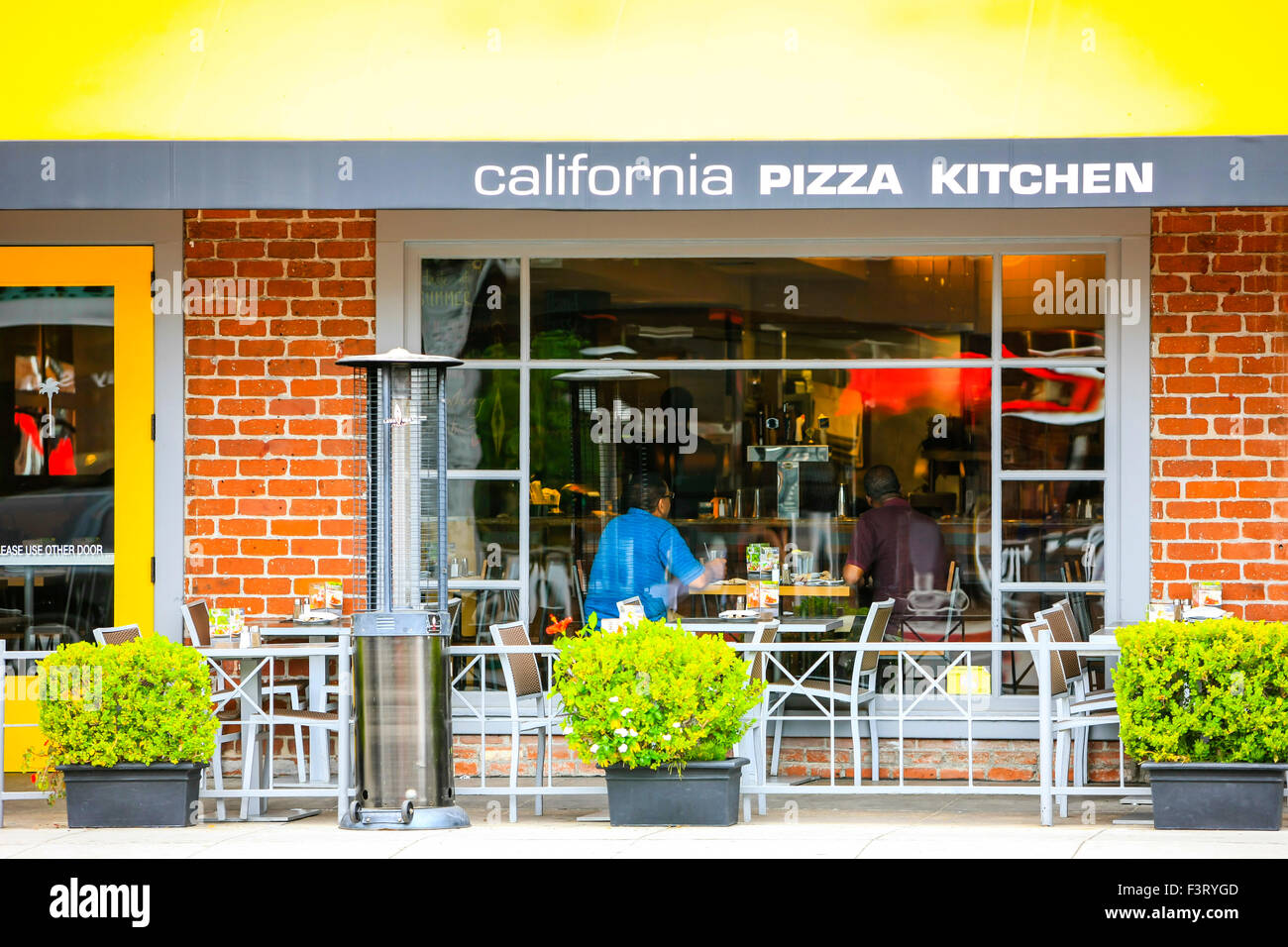 Das trendige California Pizza Kitchen Restaurant in Beverly Hills Kalifornien Stockfoto