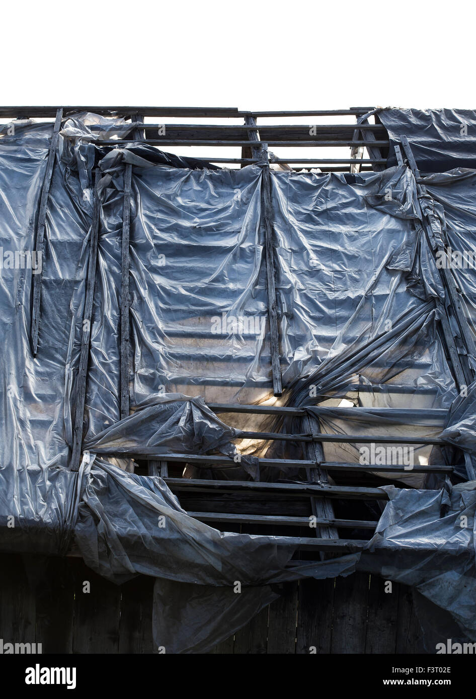 Sehr abgerissen Schutz vor ein starker Sturm. Stockfoto