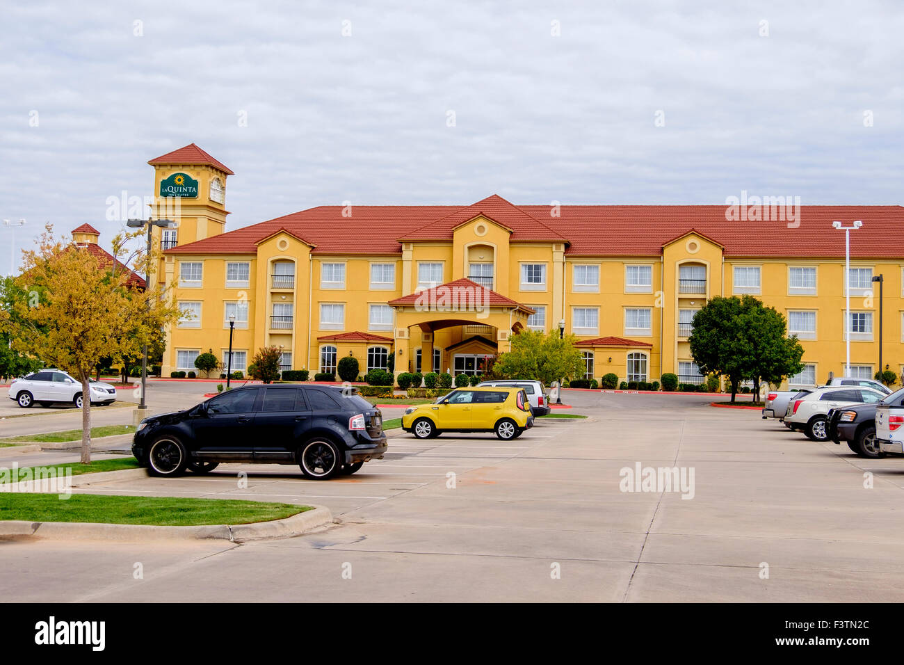 Das Exterieur des LaQuinta Inn & Suites, ein Hotel in Oklahoma City, Oklahoma, USA. USA, VEREINIGTE STAATEN VON AMERIKA Stockfoto