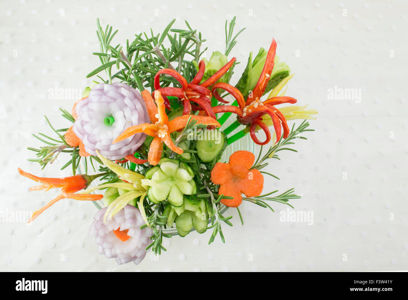 Hausgemachte einzigartige Blume geformt Gemüse Salat Stockfoto