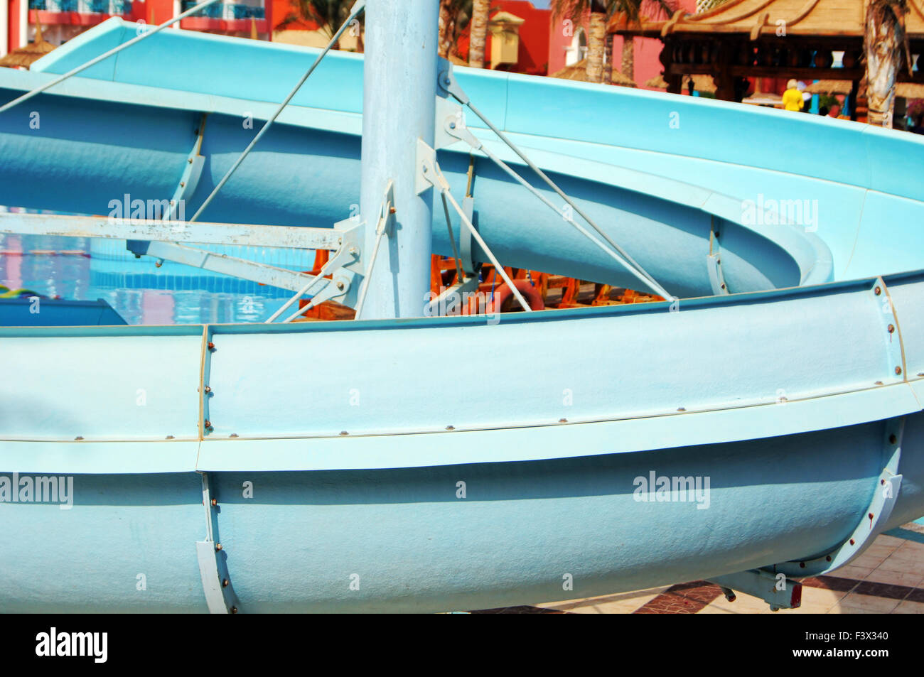 Aqua-Park Wasser Hügel am Ufer Meeres Stockfoto