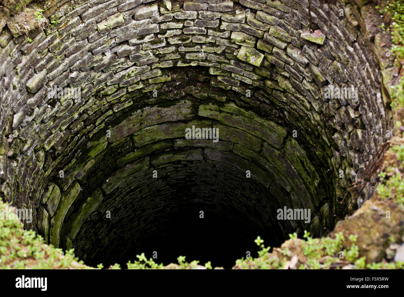 tiefen Brunnen Stockfoto