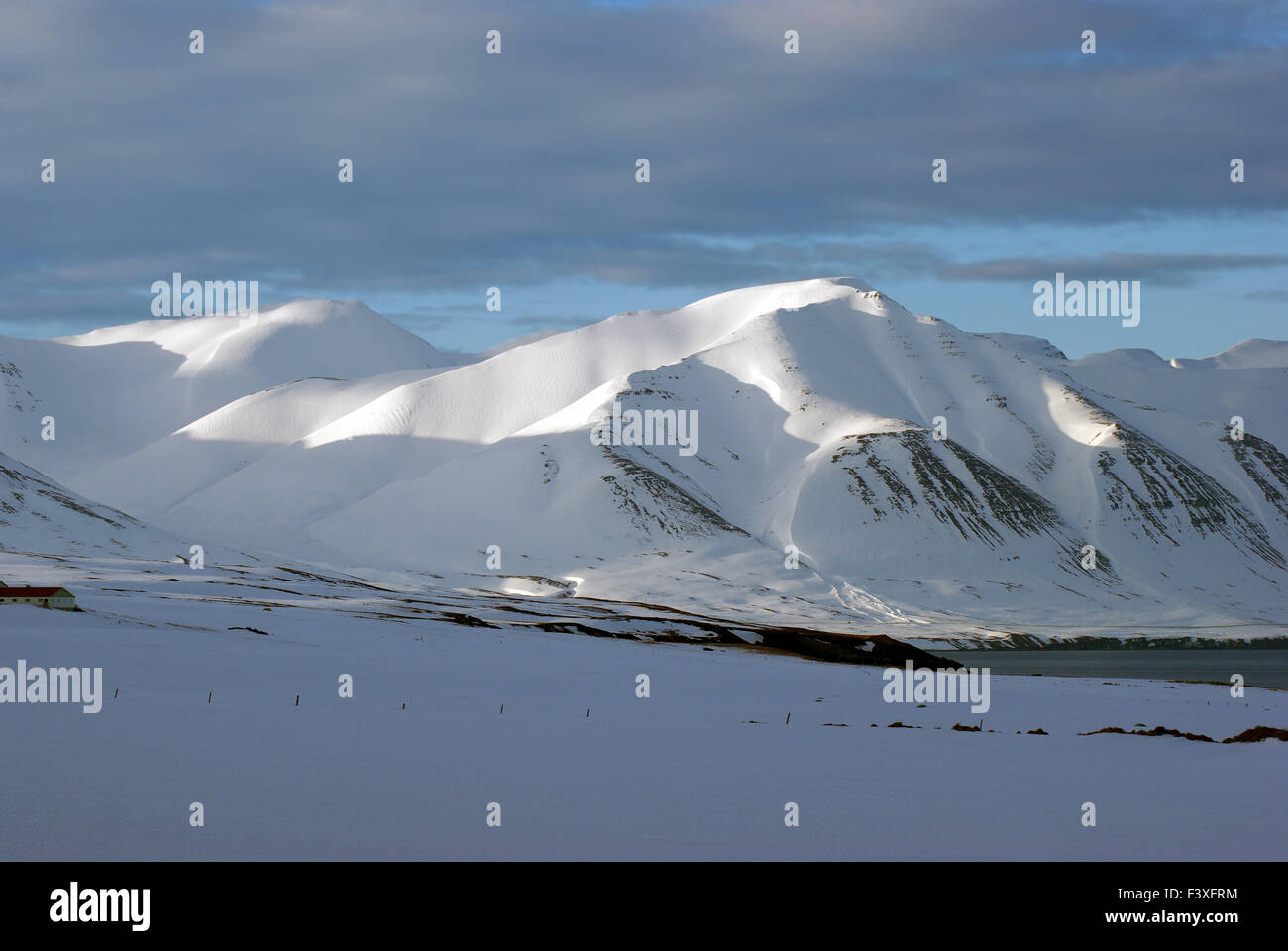Winterlandscape in der Nähe von Dalvik Stockfoto