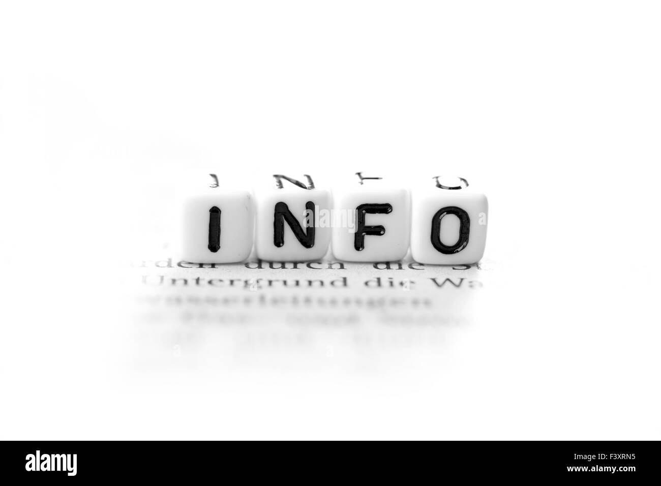 Info, Informationen mit weißem Hintergrund Stockfoto