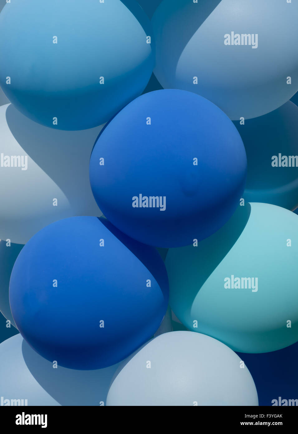 Blaue Ballons Stockfoto