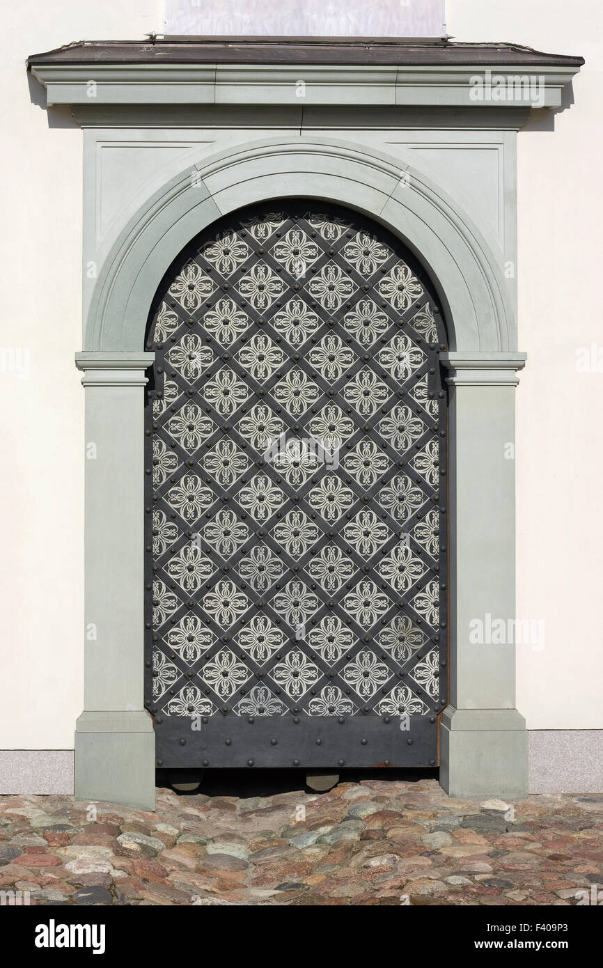 Moderne Eisentür Stockfoto