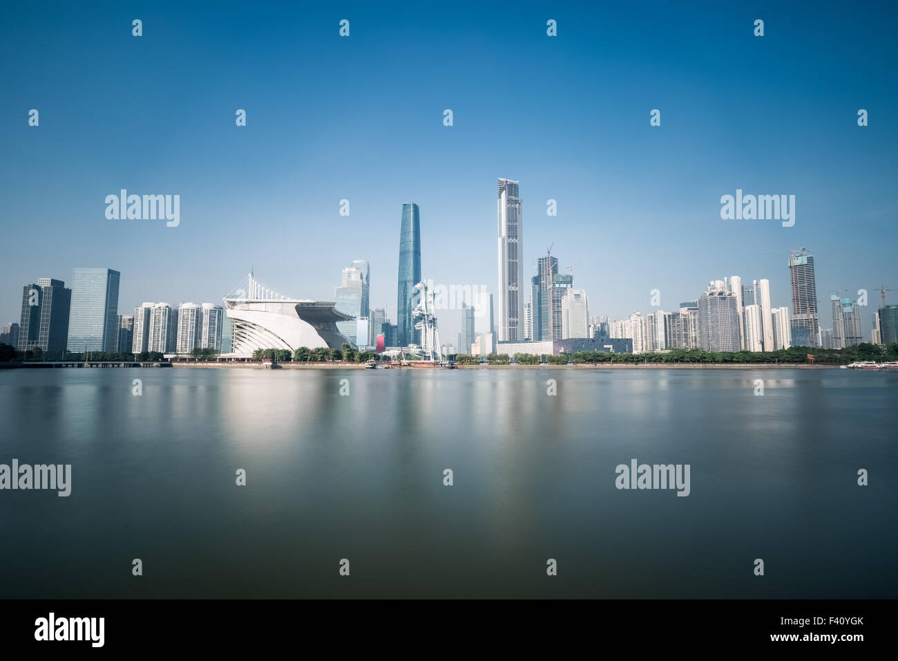 Guangzhou-Skyline tagsüber Stockfoto