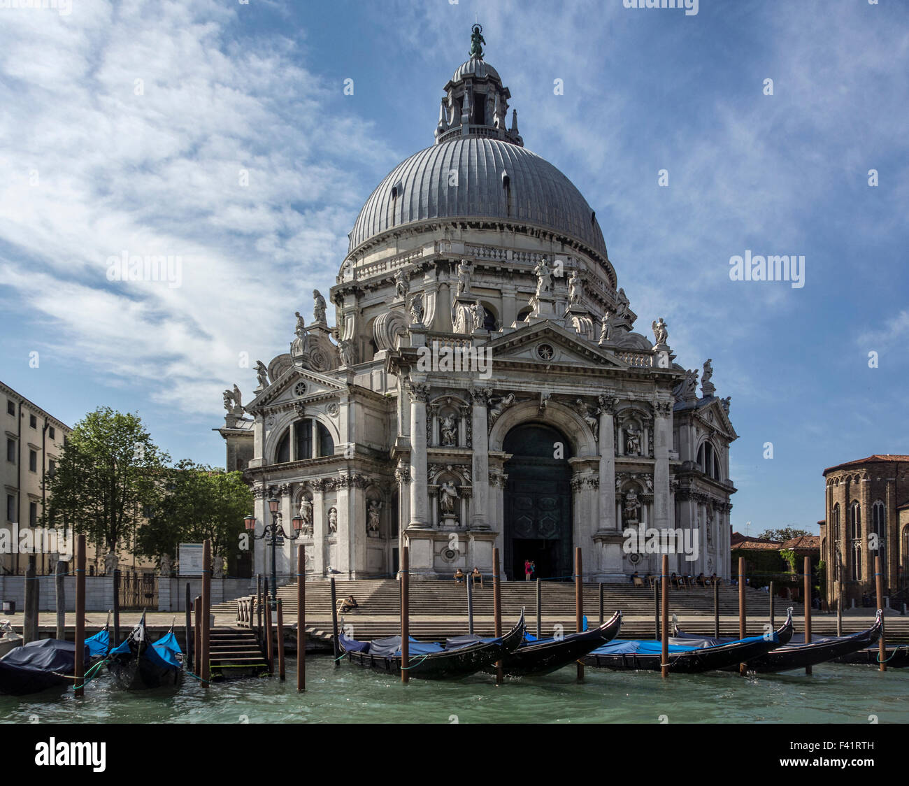 Basilika Santa Maria della Salute (Saint Mary of Health) aus dem Canal grande, Venedig Stockfoto