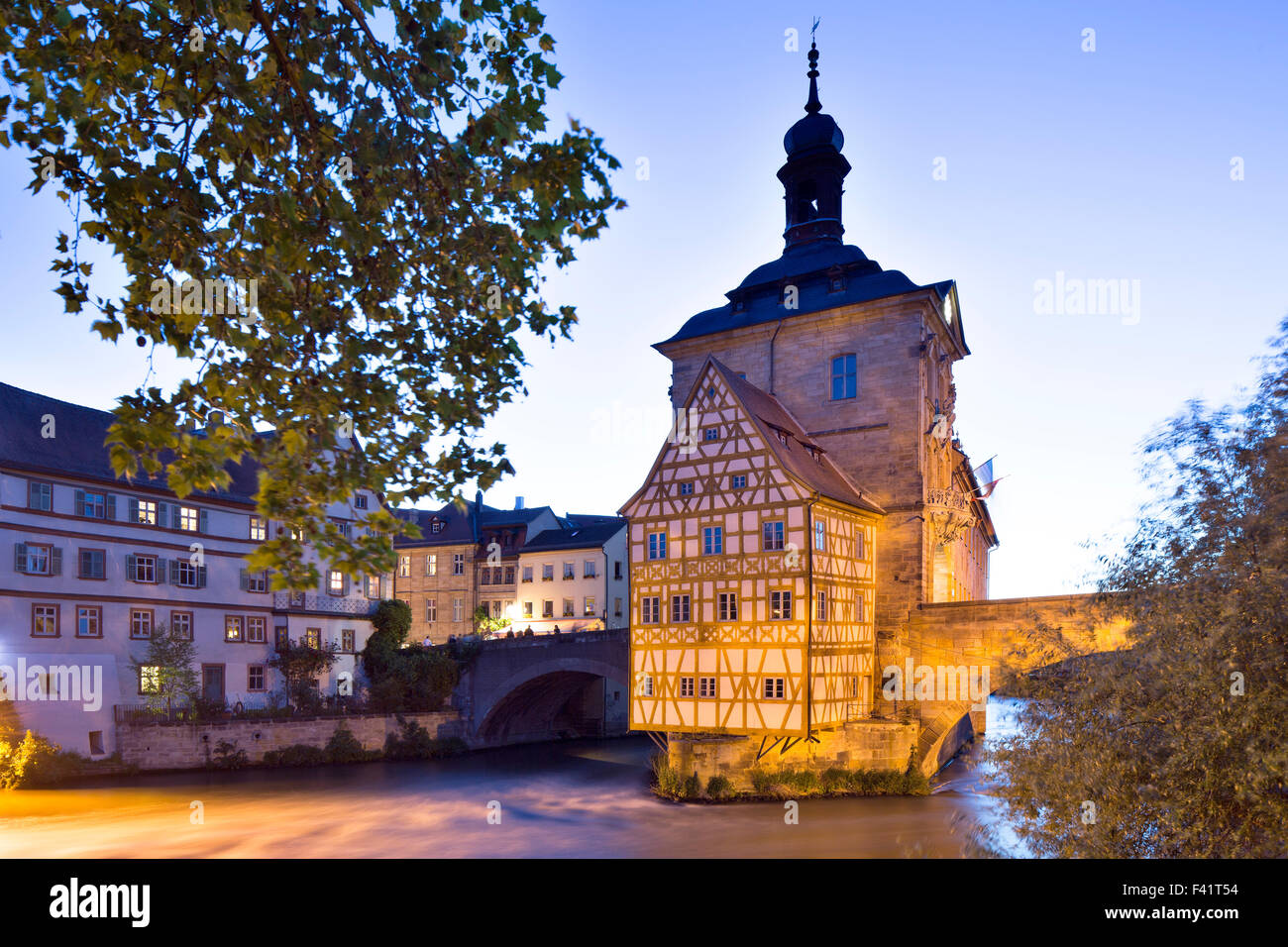 Altes Rathaus auf der Insel im Fluss Regnitz, Bamberg, Upper Franconia, Bayern, Deutschland Stockfoto