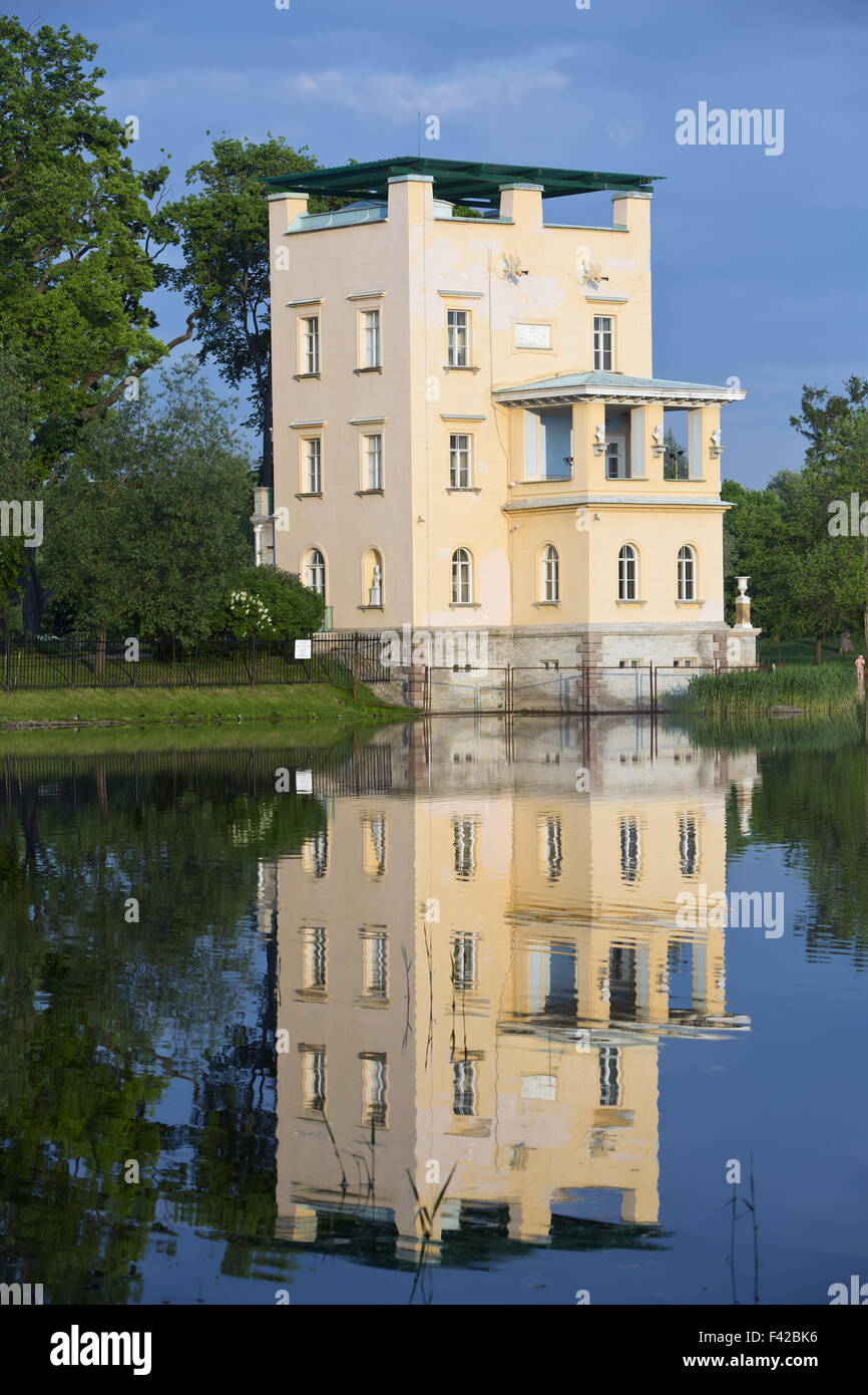 Insel im teich Fotos und Bildmaterial in hoher Auflösung Alamy