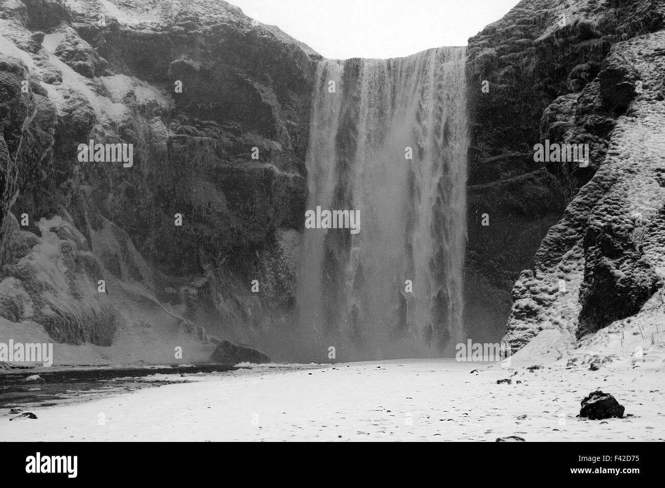 Skogafoss im Winter Stockfoto