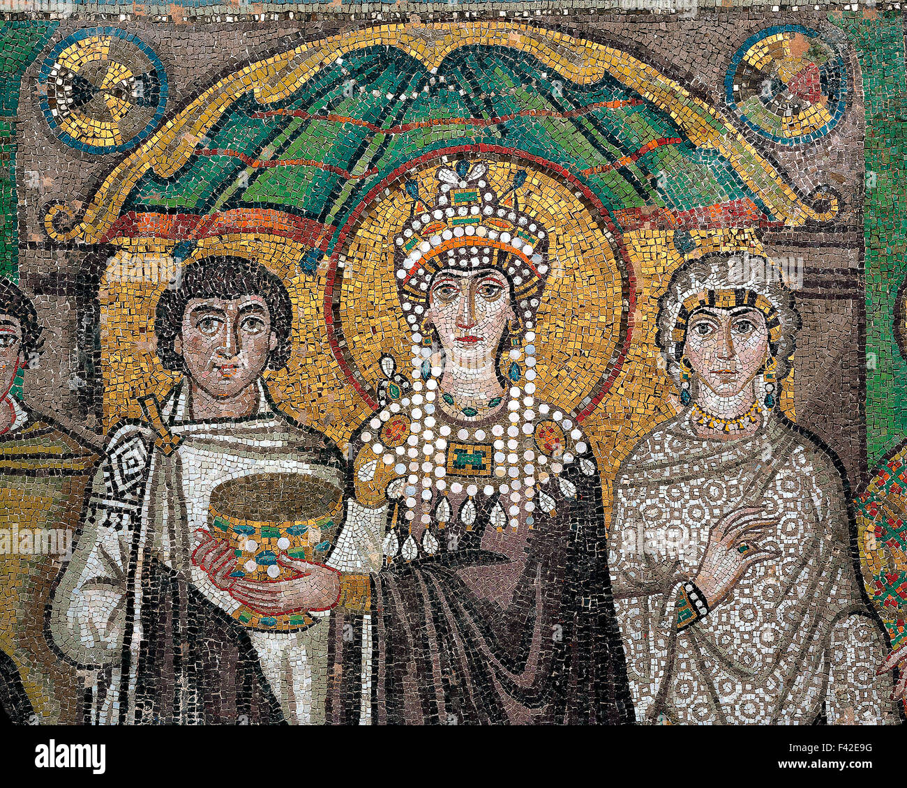 Italien Kaiserin Theodora, Detail ein Wandmosaik, 6. Jh.; in der Kirche San Vitale, Ravenna, Italien. Stockfoto