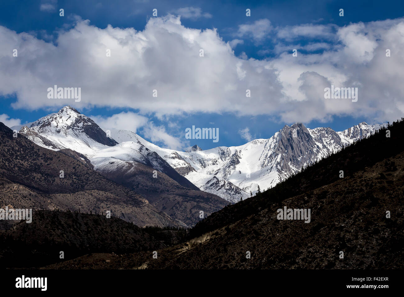 Berge Annapurna Massivs, Nepal. Stockfoto