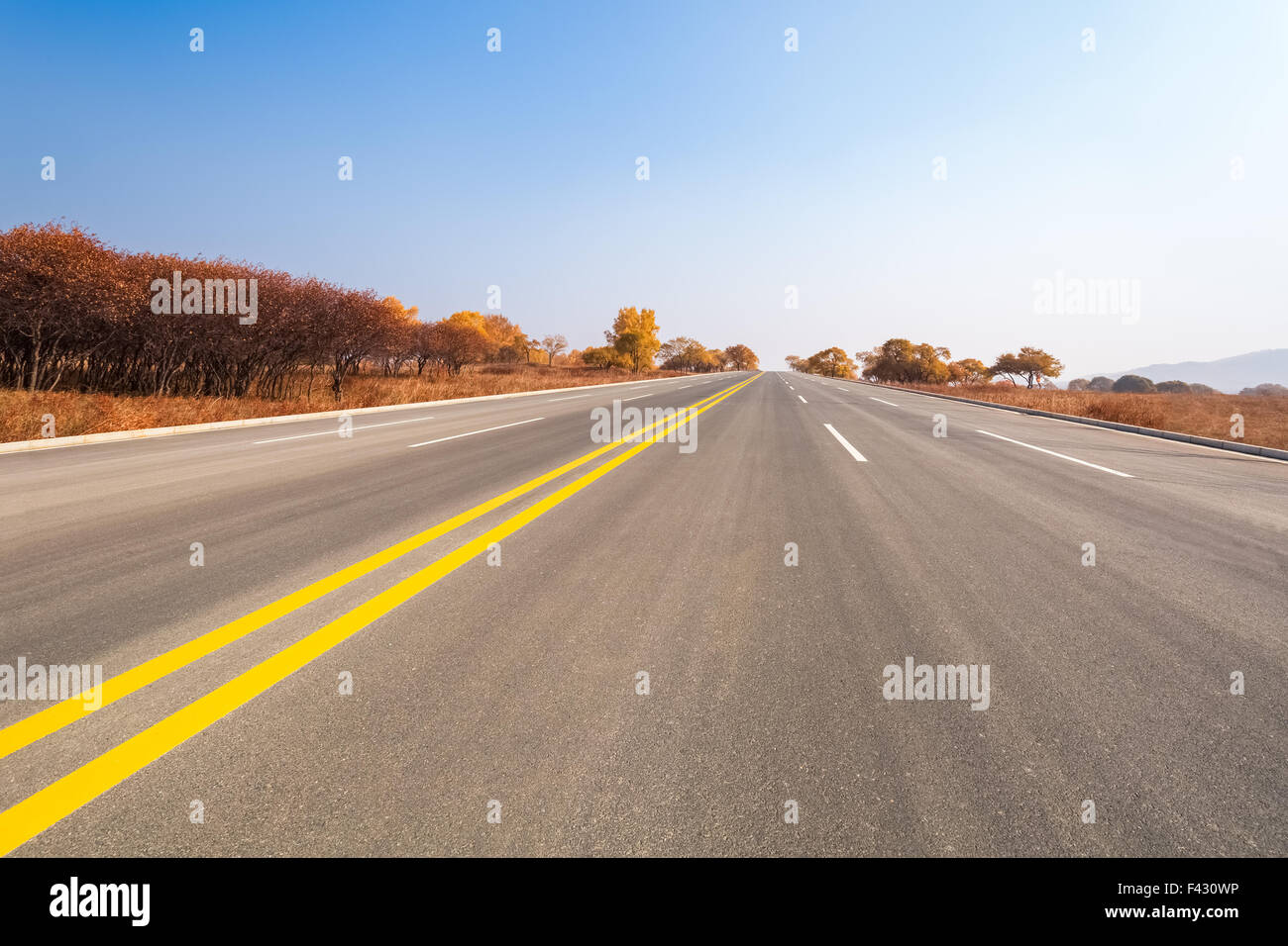 Straßen- und Prärie Stockfoto