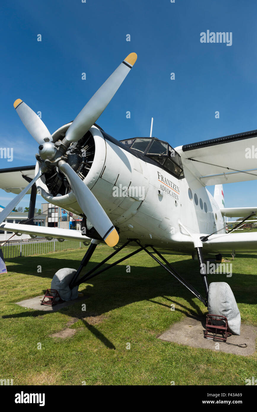 Nase und Propeller motor von Antonov 2P Colt Stockfoto