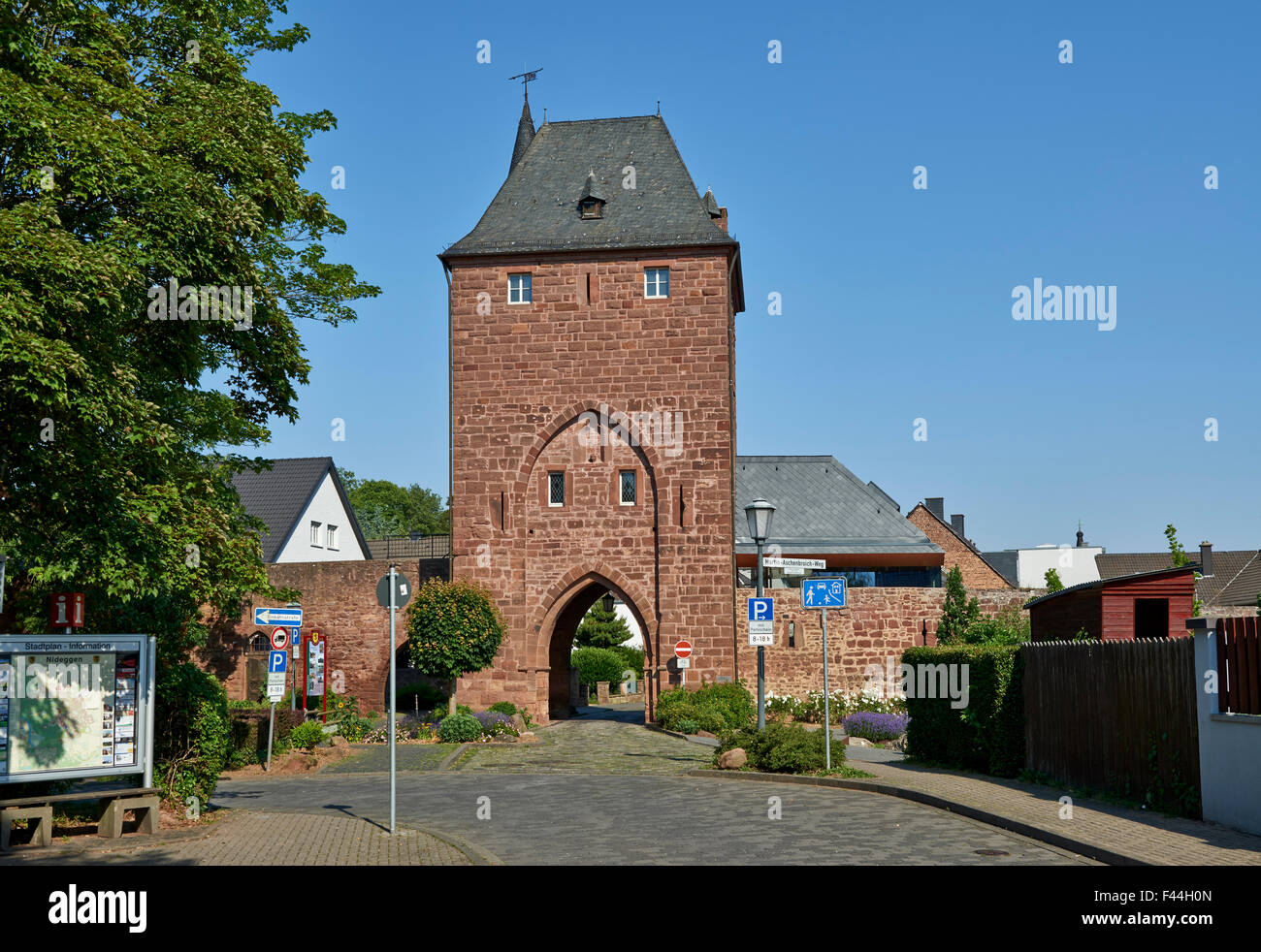 Stadt Tor "Zuelpicher Tor" von Nideggen, Nordrhein-Westfalen, Deutschland, Europa Stockfoto