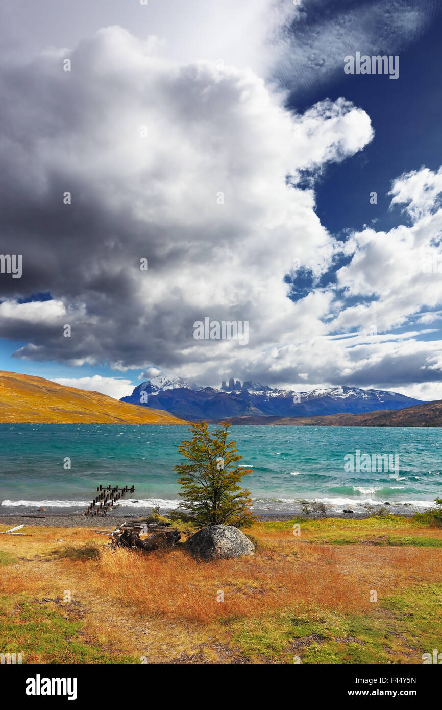 Der Sturm auf See Laguna Azul Stockfoto