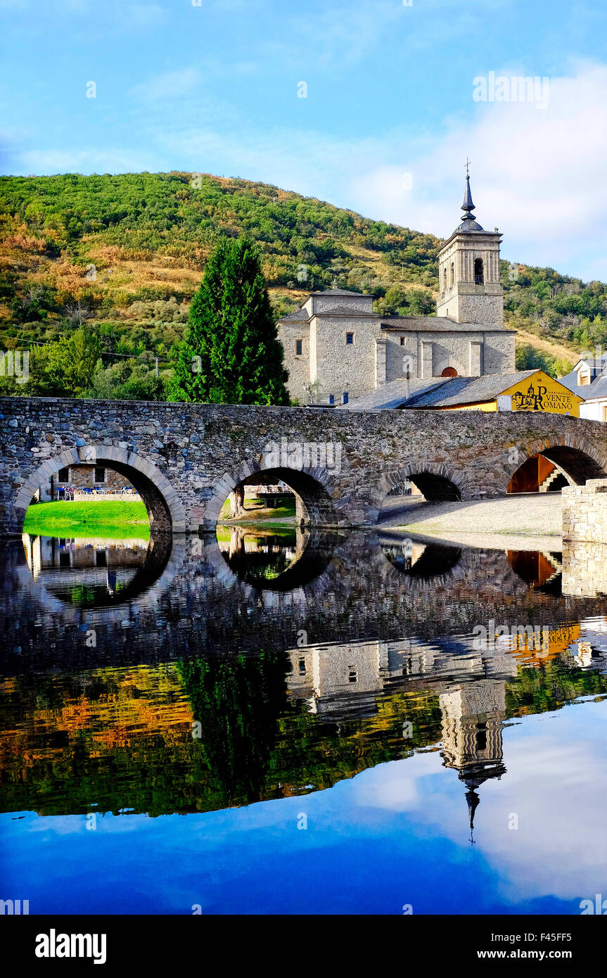 Römische Brücke über den Fluss, Meruelo Wishaw, Kastilien und León, Spanien Stockfoto