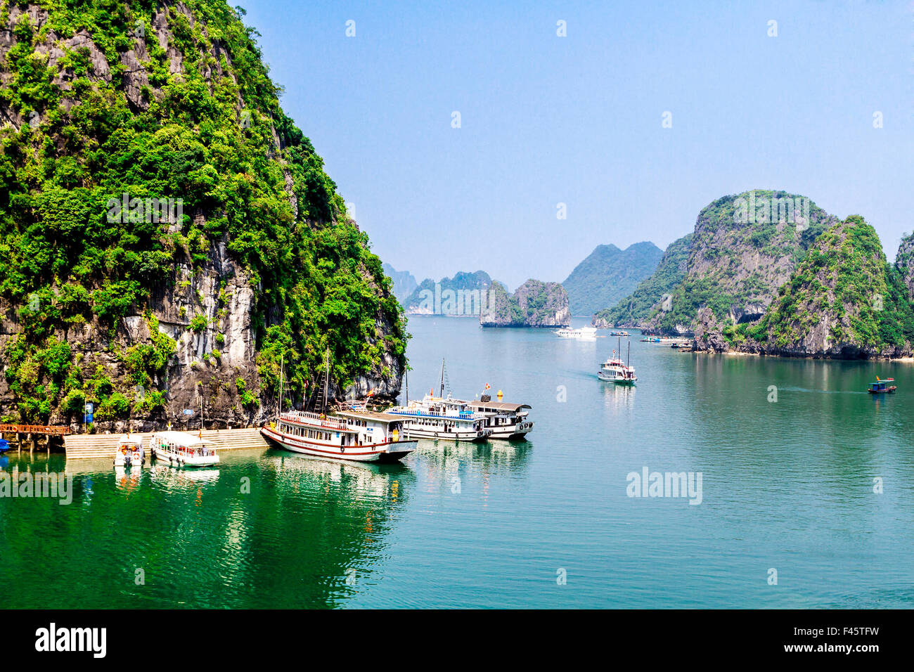 Halong Bucht, Vietnam Stockfoto