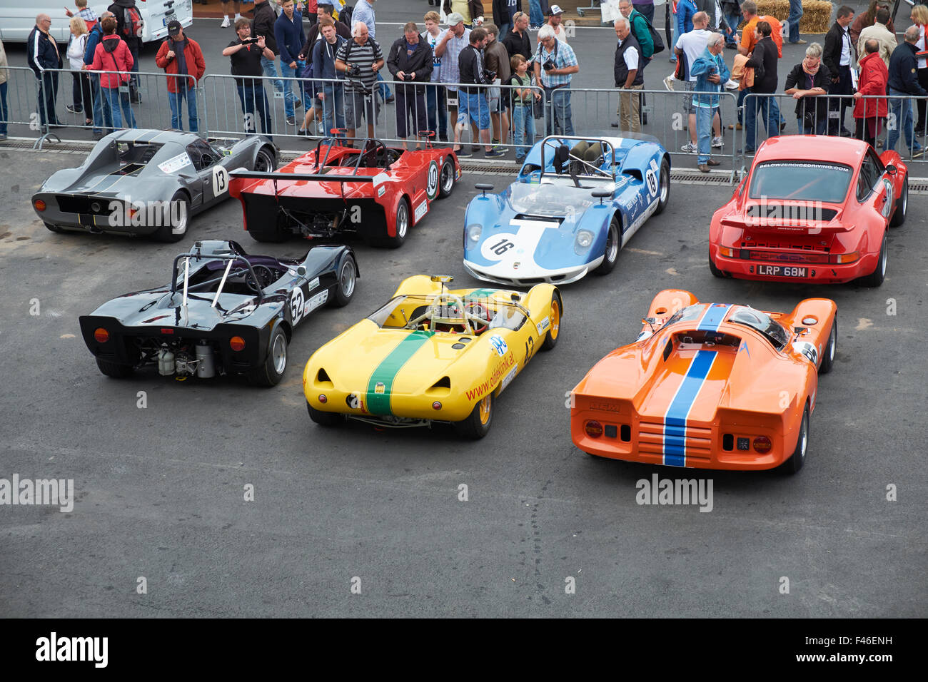 Historischen Sportwagen-Meisterschaft, Parc Ferme, 42.AvD-Oldtimer Grand Prix 2014 Nürburgring; Nürburg; Rheinland-Pfalz; Deutschland Stockfoto