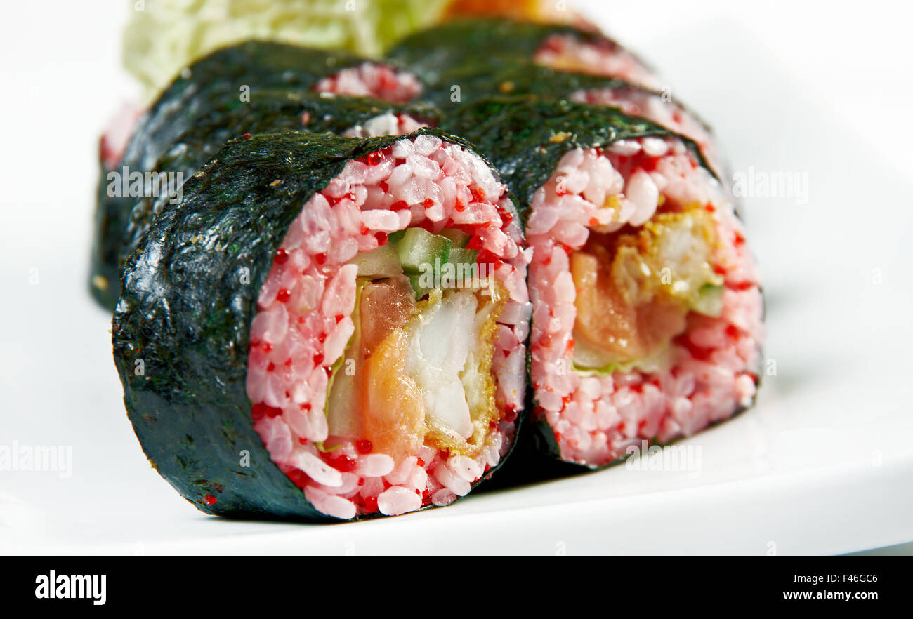 Essen Gruppe von verschiedenen japanischen Küche - Sushi Roll. Stockfoto