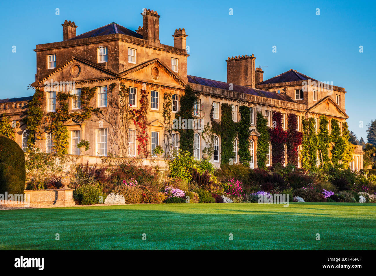 Bowood House in Wiltshire im Herbst. Stockfoto