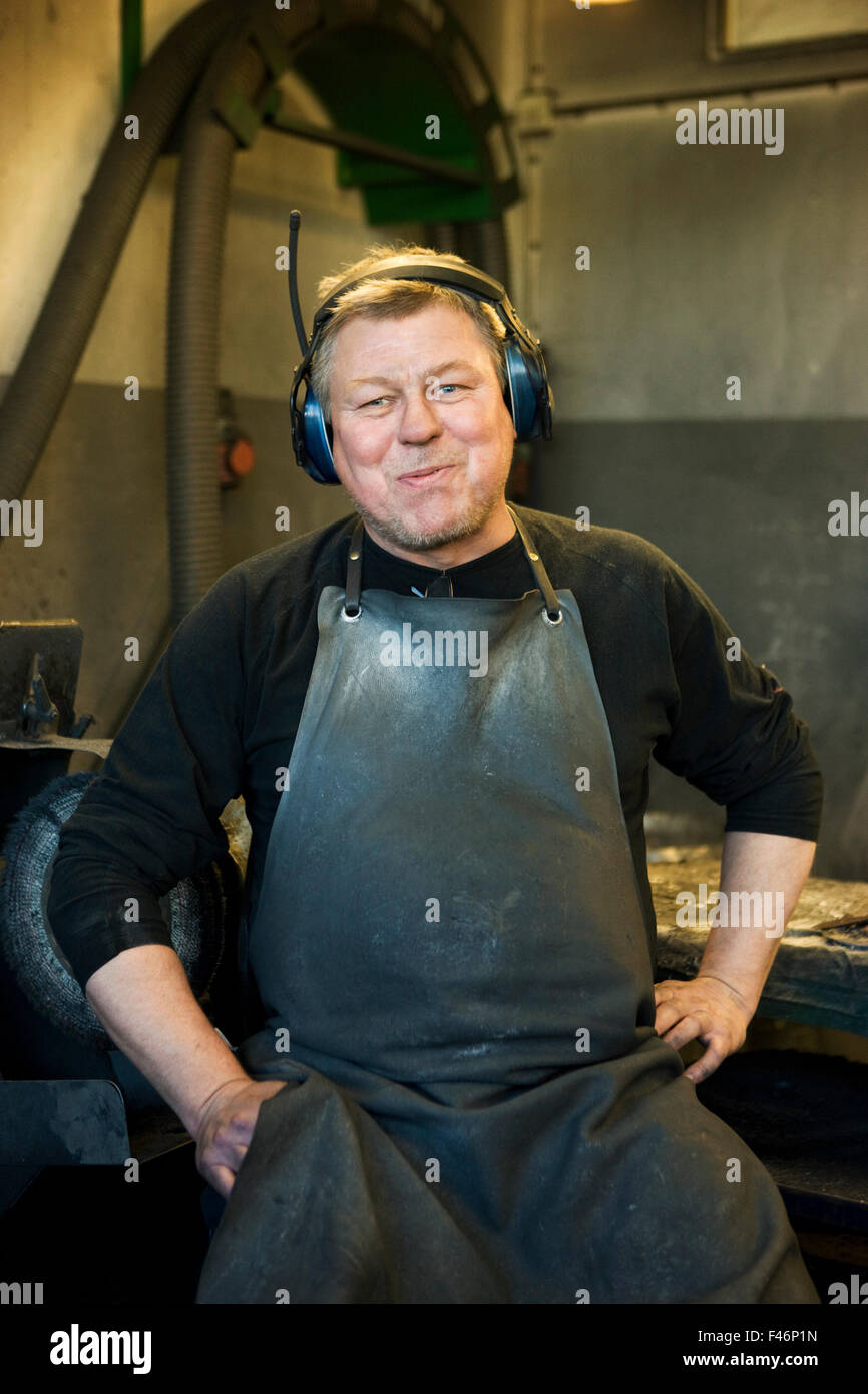 Ein Motor fitter, Schweden. Stockfoto