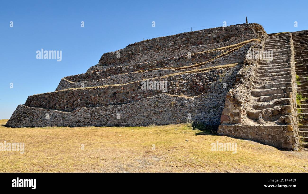 Stein-Treppe in der großen Pyramide, archäologische Stätte Xochitecatl, Nativitas in Tlaxcala, Bundesstaat Tlaxcala, Mexiko Stockfoto