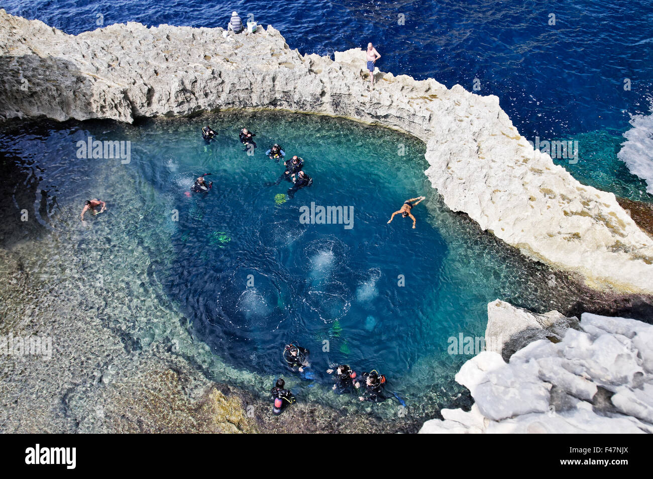 Blue Hole und Scuba Diver, Gozo, Malta, Süd-Europa, Mittelmeer Stockfoto