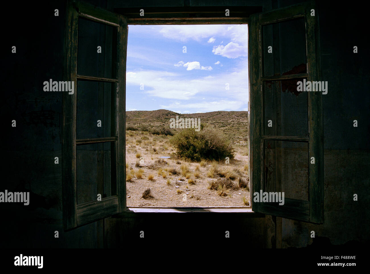 Ein offenes Fenster, Pampa, Argentinien. Stockfoto
