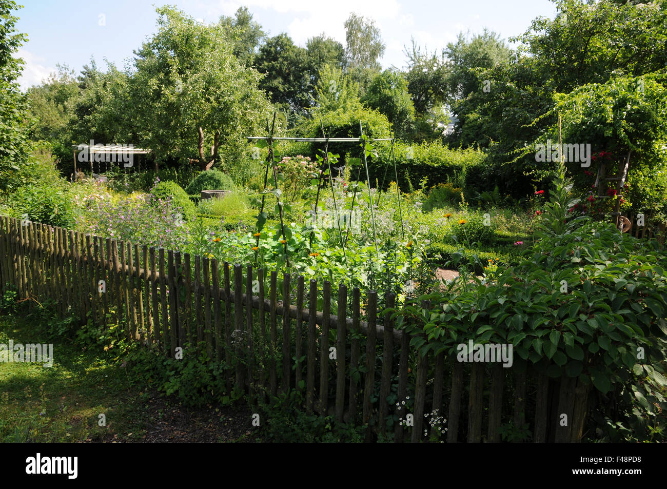 Cottage-Garten Stockfoto
