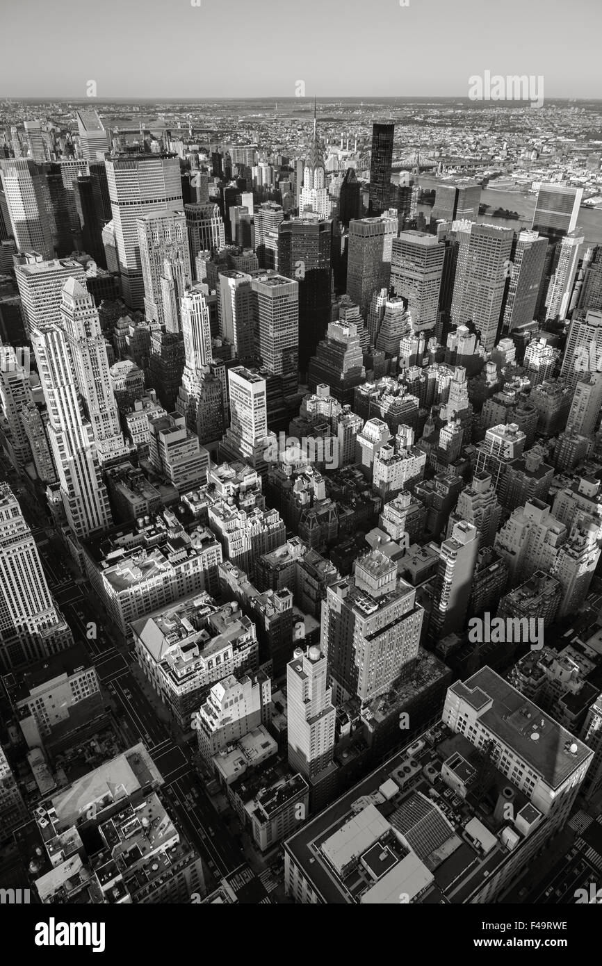 Luftaufnahme des New Yorker Stadtbild von Manhattan Midtown East, Upper East Side. Urbanen Blick auf New Yorks Wolkenkratzer Stockfoto