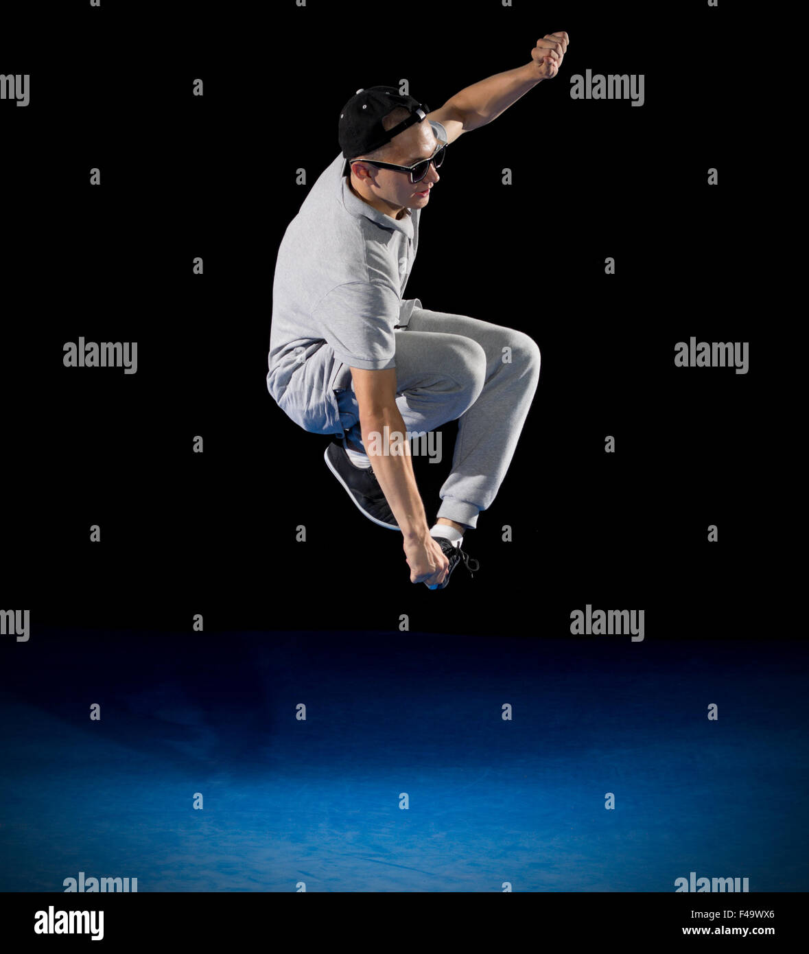 Break Dancer Ausbildung auf schwarz Stockfoto