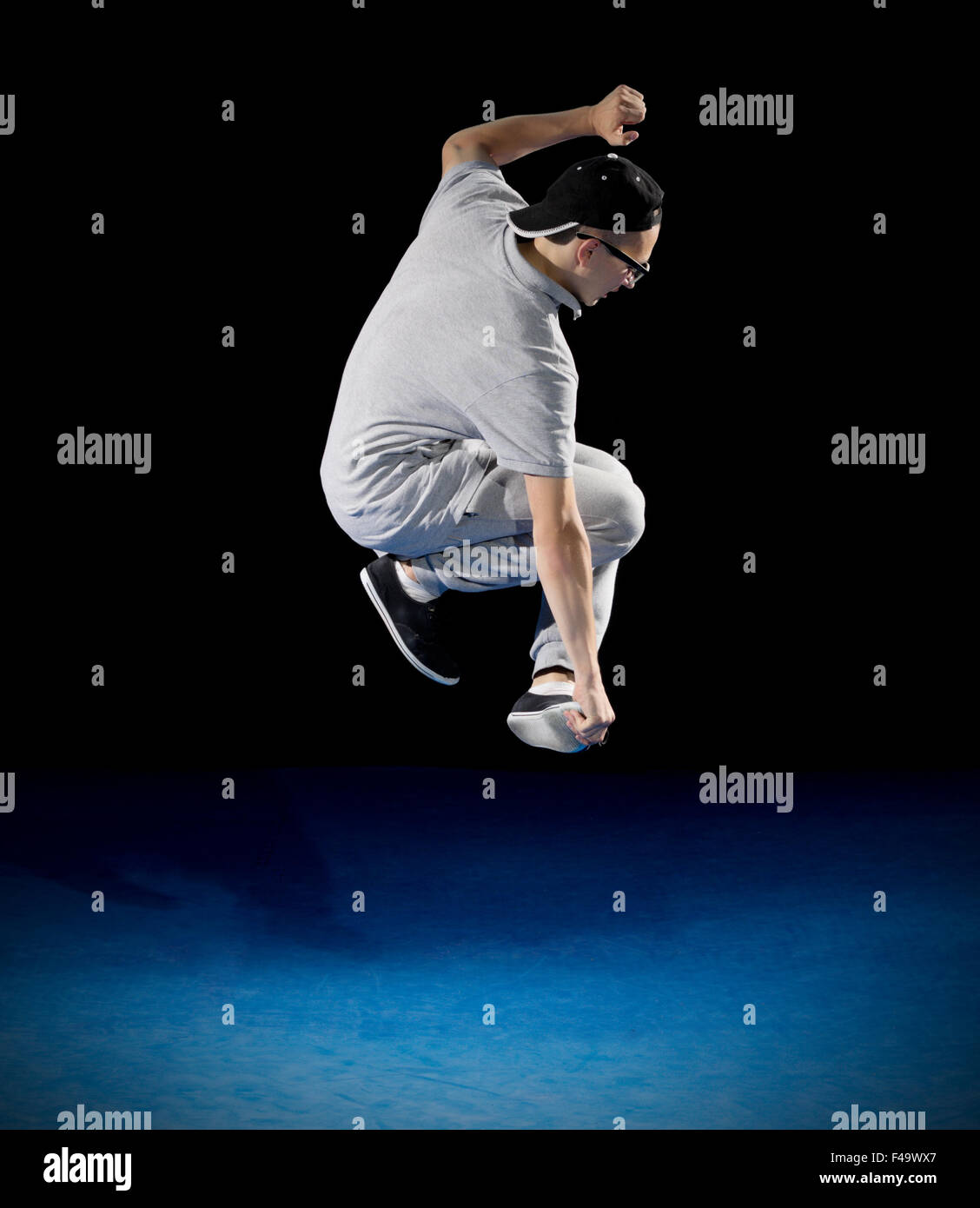 Break Dancer Ausbildung auf schwarz Stockfoto