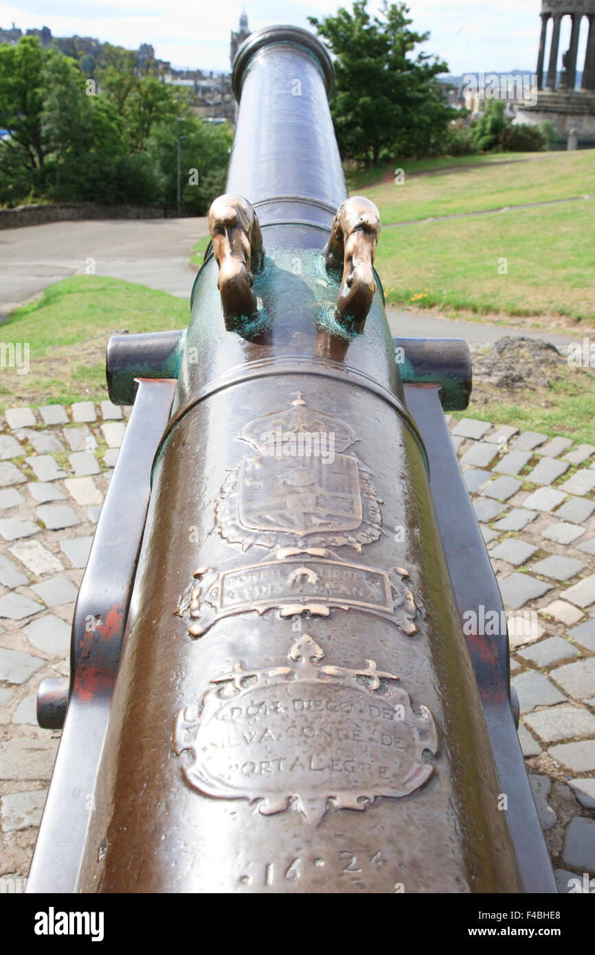 Die portugiesische Kanone auf Calton Hill in Edinburgh, Schottland. Stockfoto