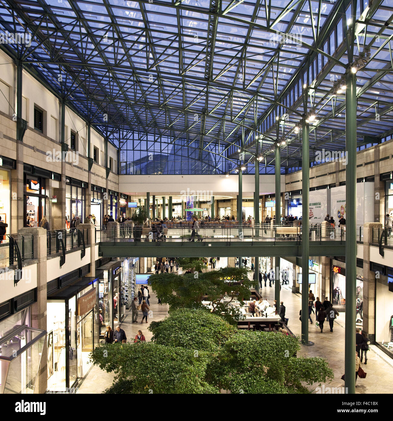c und a oberhausen centro: Ein Modeanker im Herzen des Ruhrgebiets
