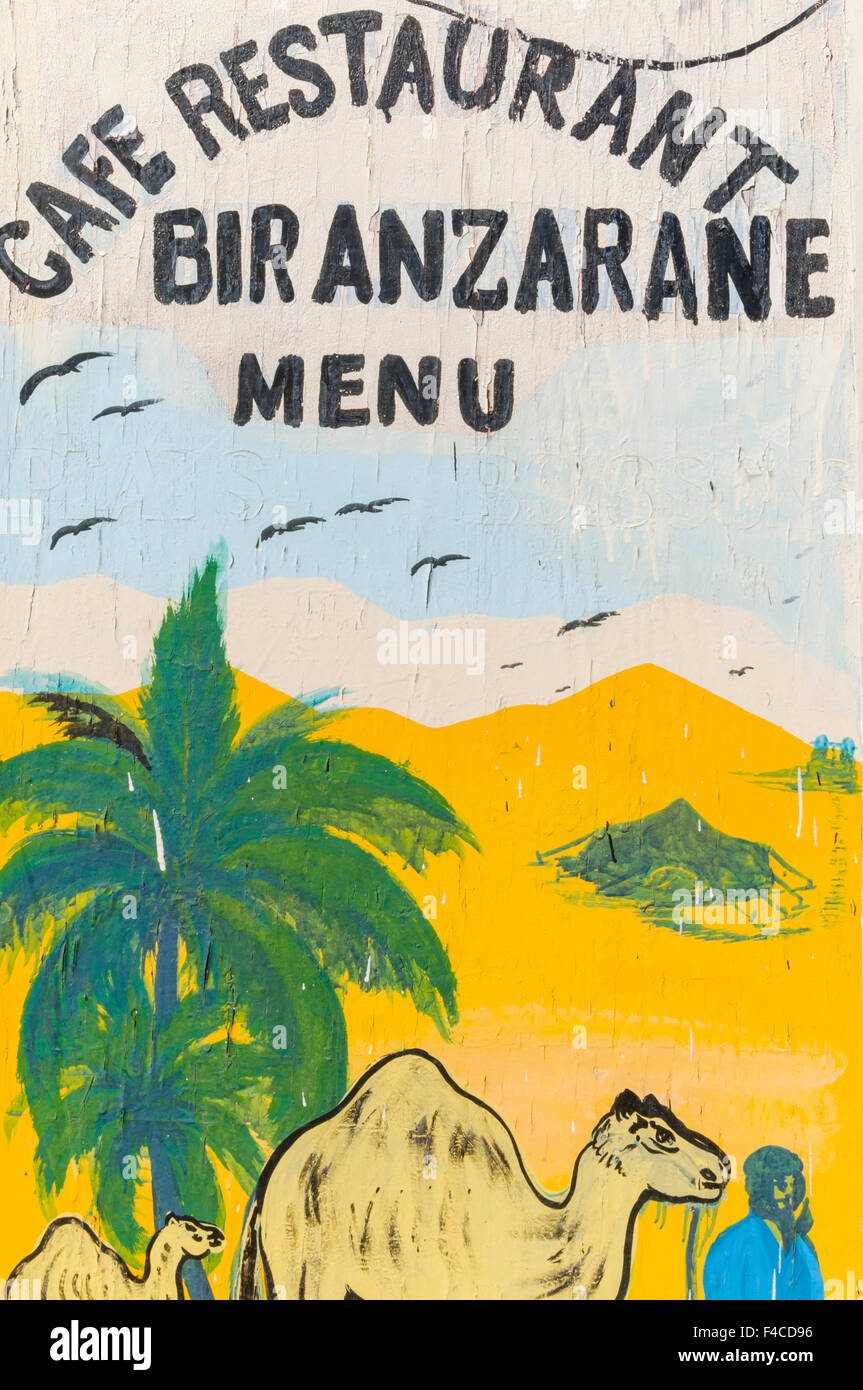 Restaurant-Schild an der Straße nach Essaouira, Marokko. Stockfoto