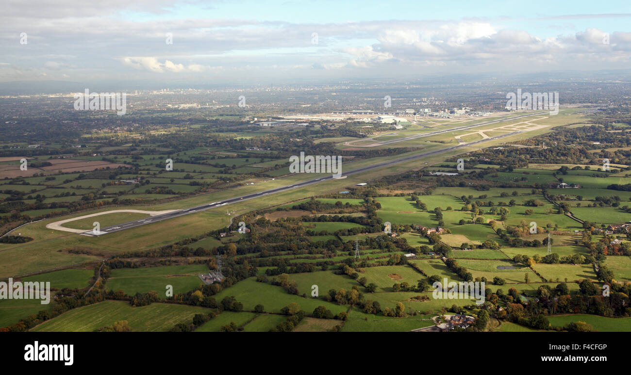 Luftaufnahme des internationalen Flughafen Manchester, UK Stockfoto