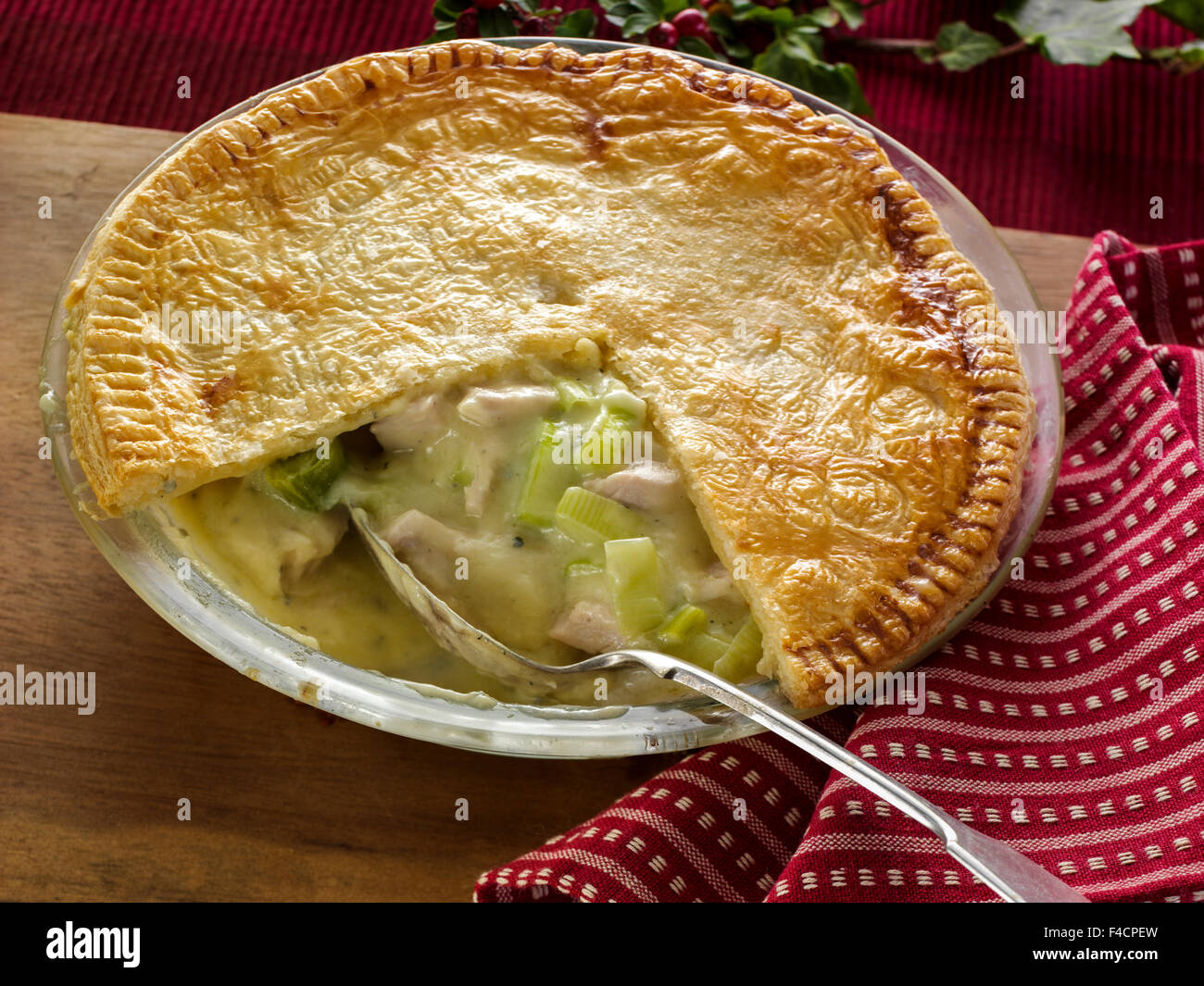 Lauch torte -Fotos und -Bildmaterial in hoher Auflösung – Alamy Lauch torte -Fotos und -Bildmaterial in hoher Auflösung – Alamy